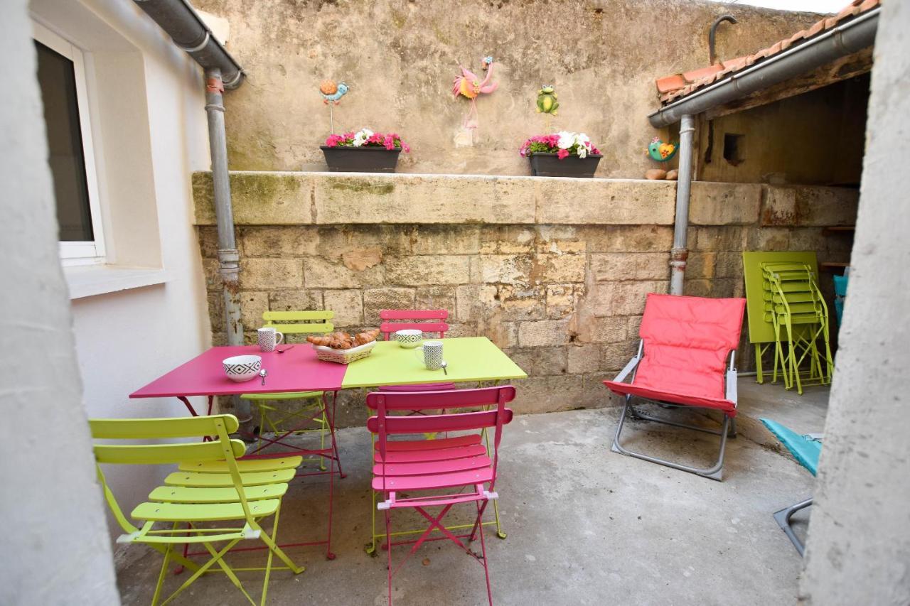 Felibrige-les Maisons De Vincent Arles